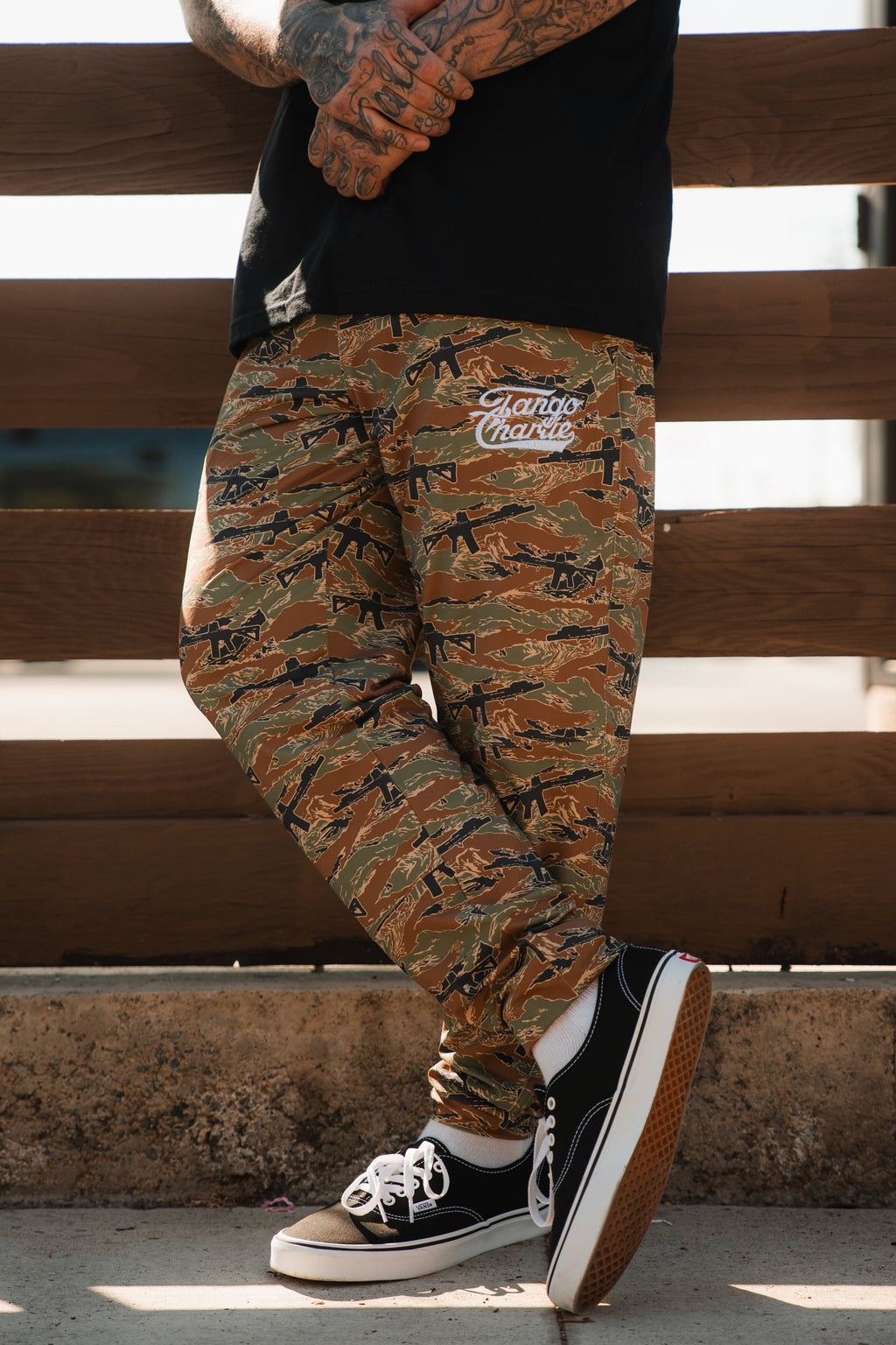 Men's Classic Premium Joggers | Snipes & Stripes