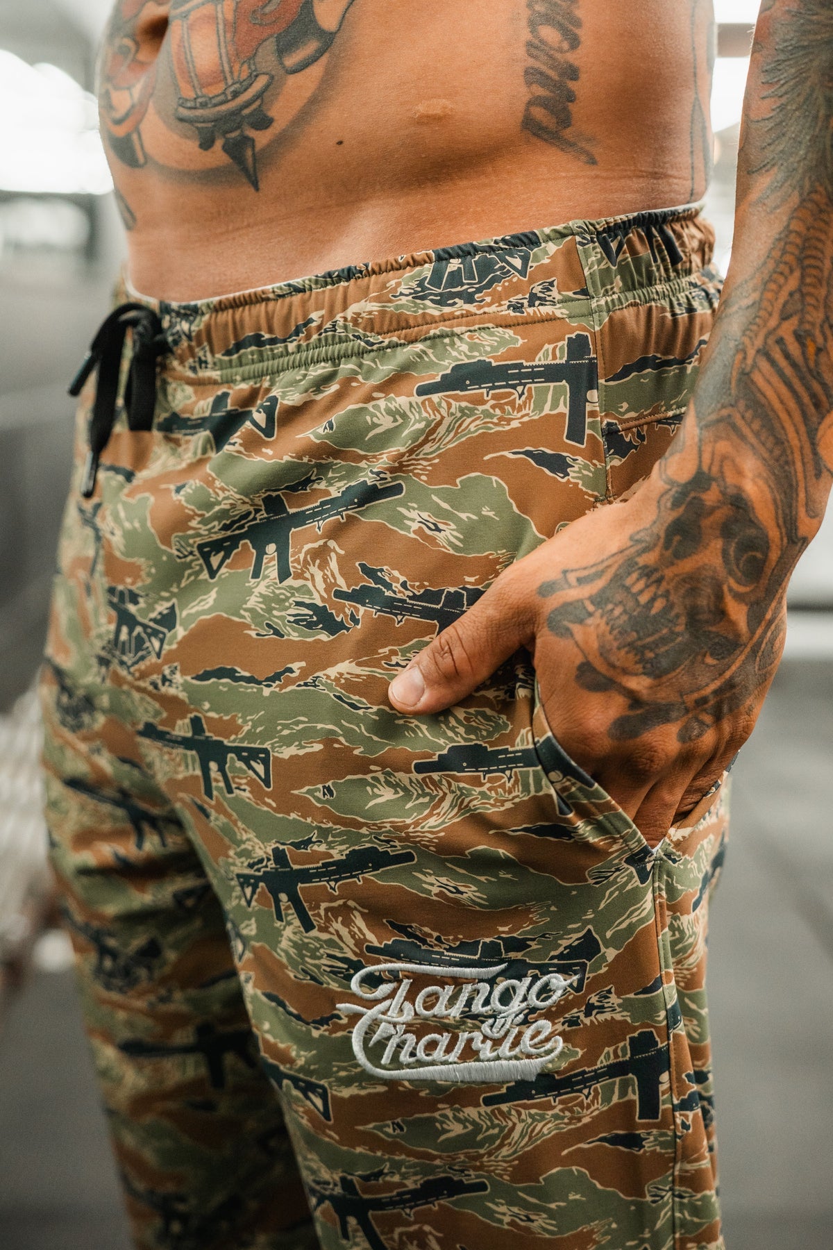 Men's Classic Premium Joggers | Snipes & Stripes